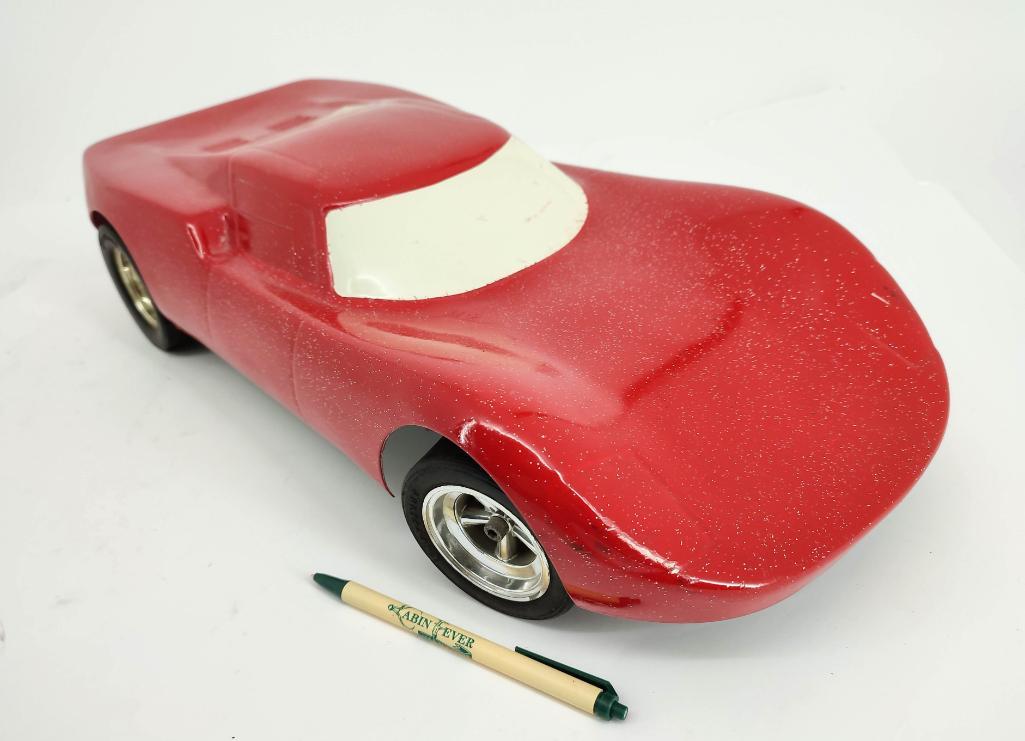Mon Feb 28th - Mixed Toys, Model Kits, Matchbox, Glass Mon Feb 28th - Mixed Toys, Model Kits, Matchbox, Glass